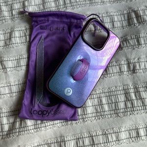 iPhone 15 Pro Loopy Case
